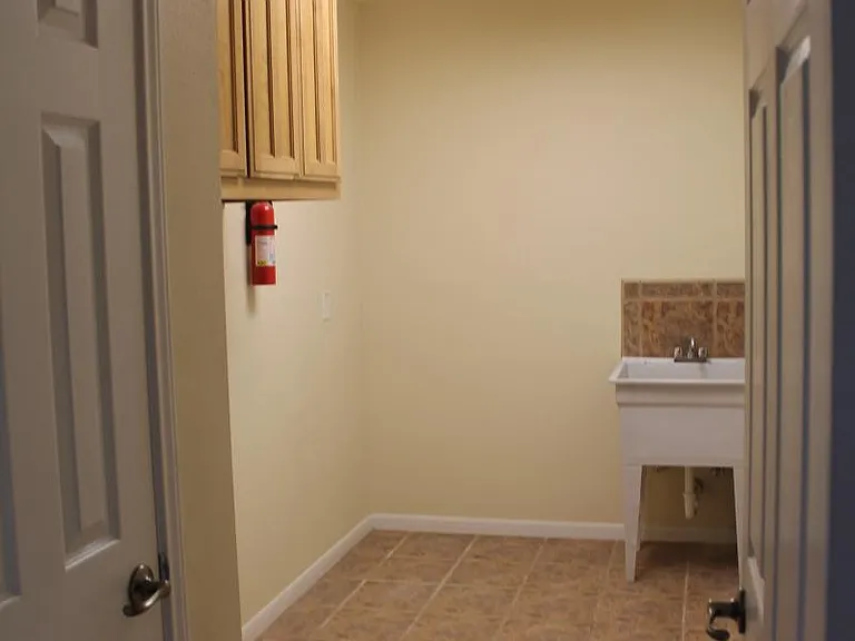 336 Skyline Dr — Photo 19