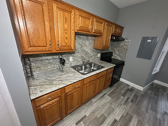 2nd image of 358 Main St #3