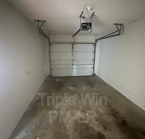 5900 Foxboro Dr — Photo 26