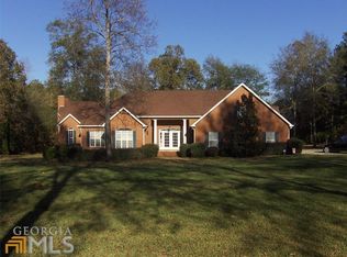 365 Harbour Shores Dr, Jackson, GA 30233