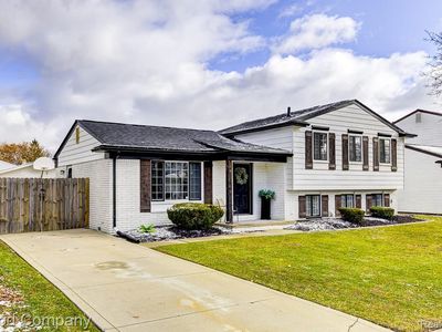 40038 Eagle Dr, Sterling Heights, MI, 48310