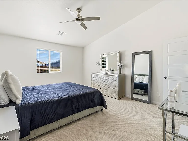 5600 Genoa Ave — Photo 13