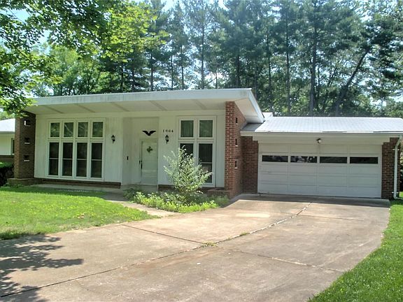 3rd image of 1664 Calais Ct