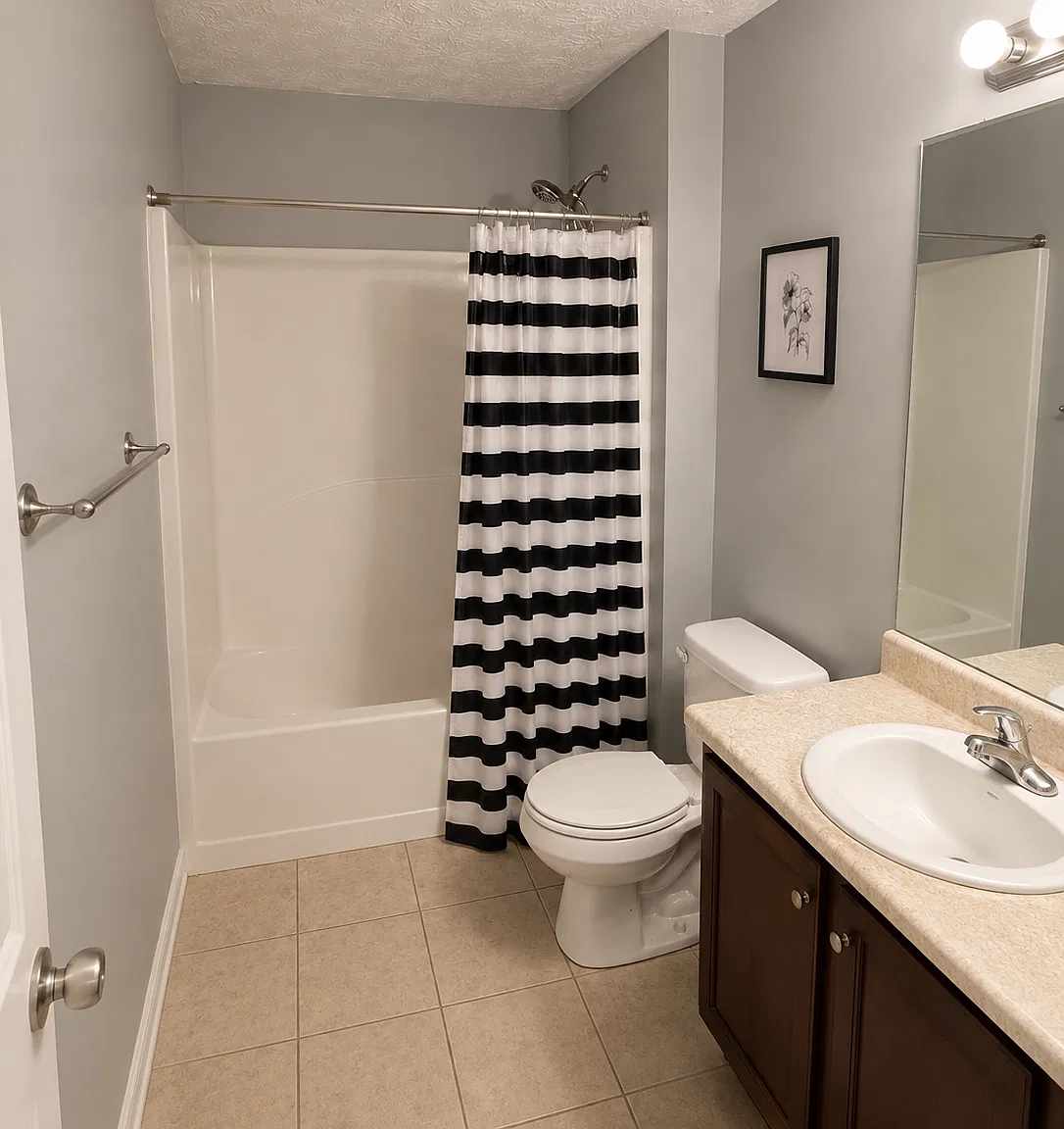 5 bed, 3187 sqft, $3,000 — Photo 4