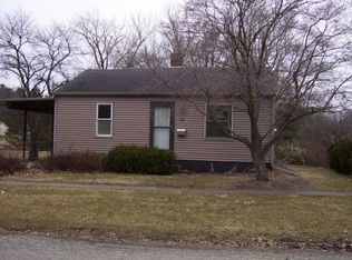 415 E Center St, Monticello, IL 61856