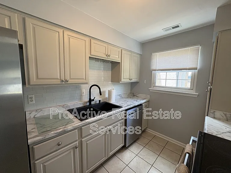 1501 Antler Cir — Photo 10