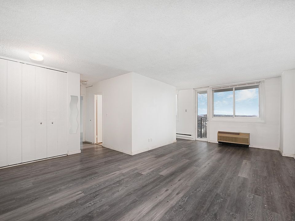 1st image of 100 Manhattan Ave APT 2015