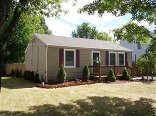 1127 N Main St, Amherst, OH 44001