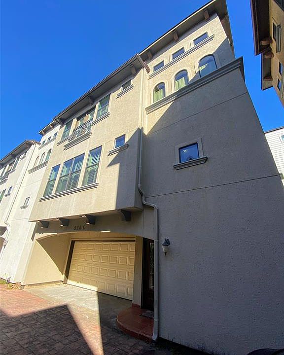 1st image of 934 W 22nd St Unit C