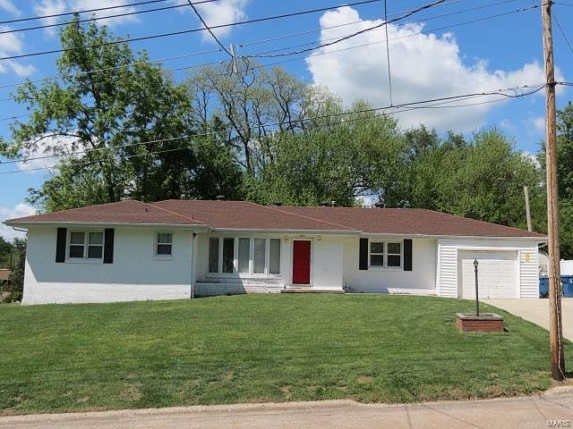 2nd image of 2312 Amelia St