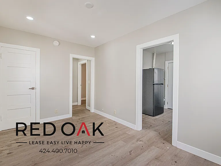 424 E 20th St #424.5 — Photo 7