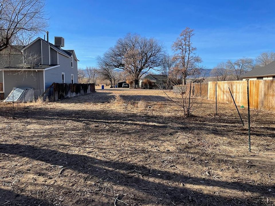 2nd image of 1216 W 2nd St