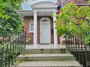 1212 N Sheridan Rd, Waukegan, IL 60085