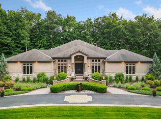 1420 Royal Maple Dr, Ottawa, ON K4C1B5