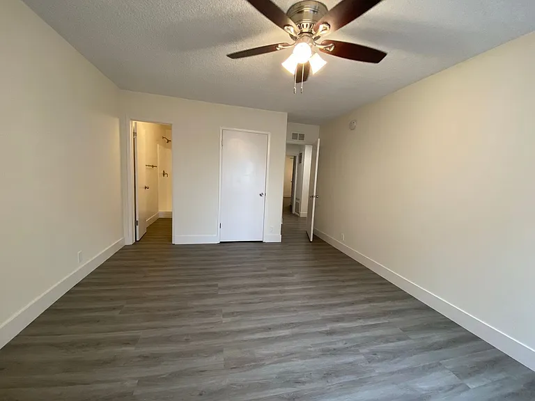 1808 N Harvard Blvd — Photo 60