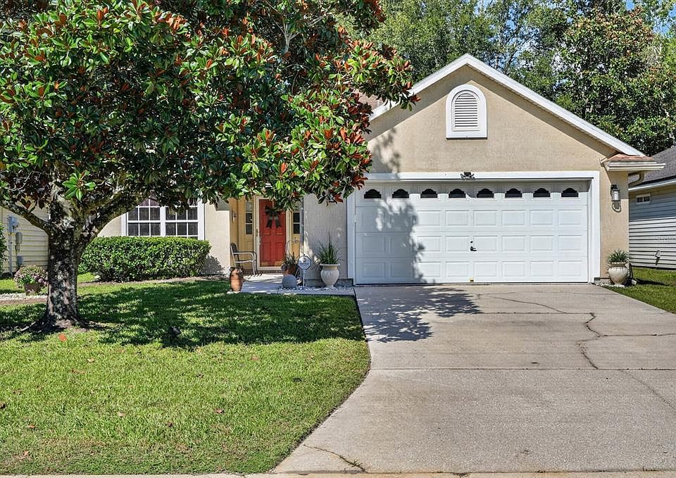 1st image of 717 MACKENZIE CIRCLE