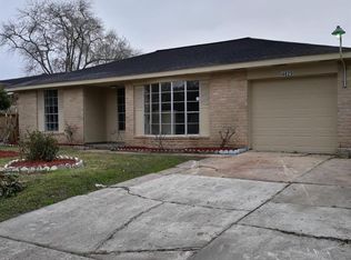 4829 E Ridge Creek Dr, Houston, TX 77053