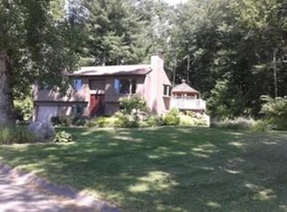 34 Meadowbrook Dr, Easthampton, MA 01027