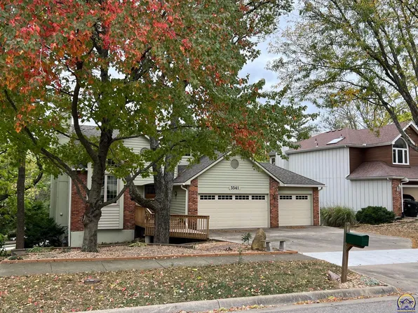 3541 SW Summerwood Ct, Topeka, KS 66614