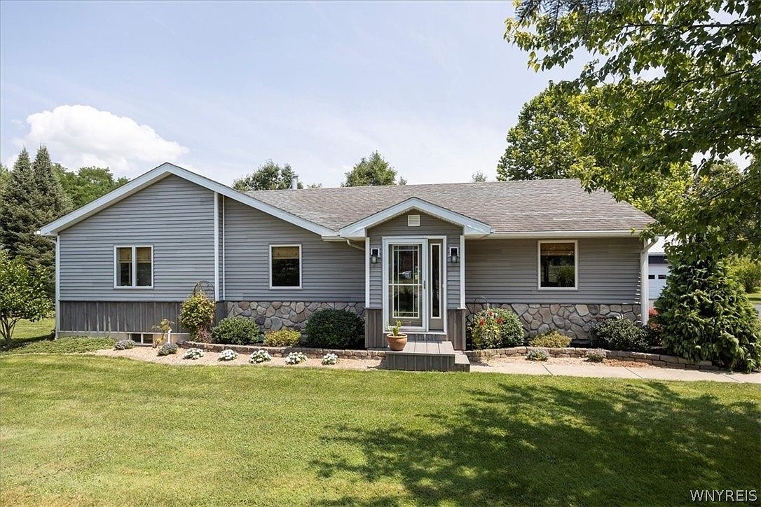 3935 Beebe Rd, Newfane, NY 14108 | Zillow