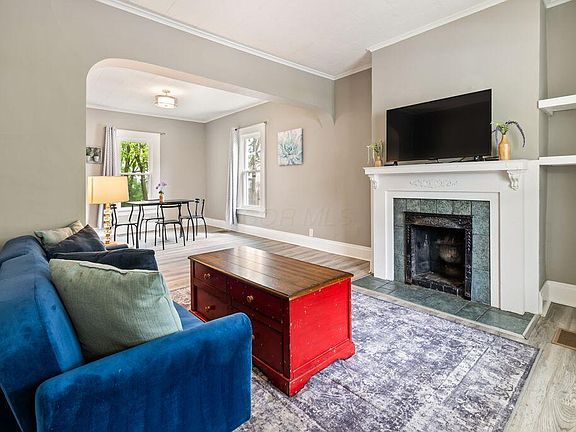 5th image of 266 E Hinman Ave