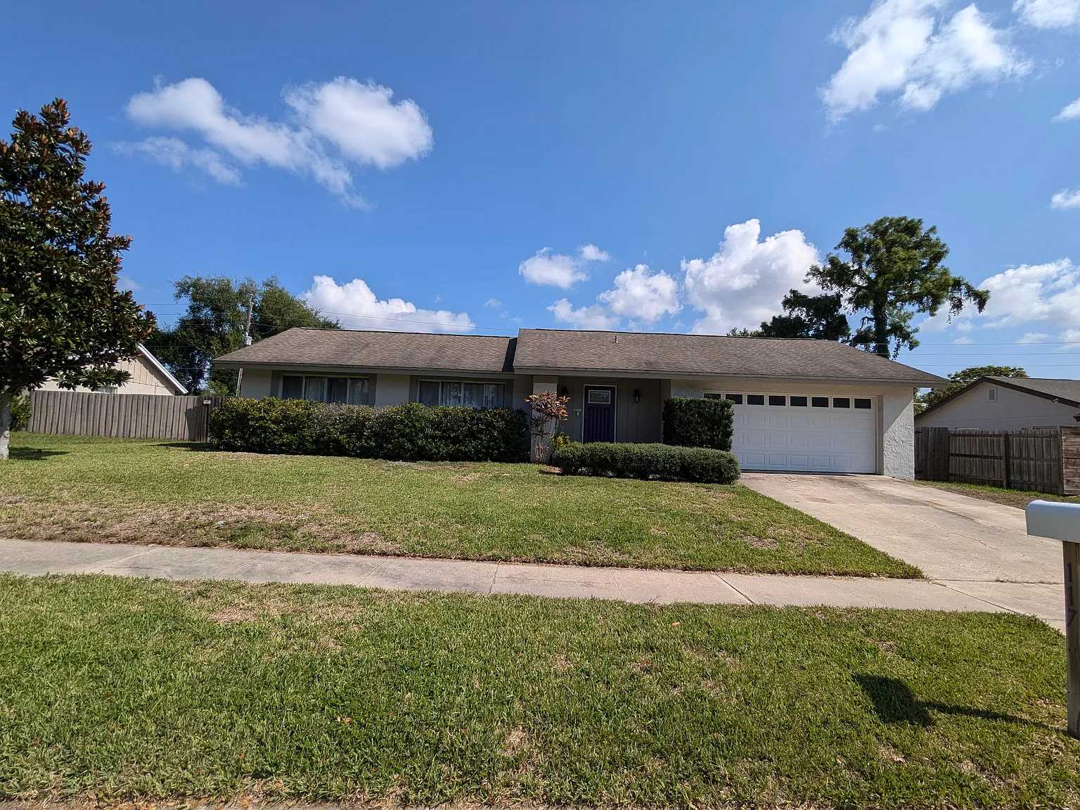 4 bed, 1615 sqft, $2,850 — Photo 2