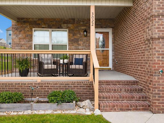 4th image of 3022 Villas Creekside Dr