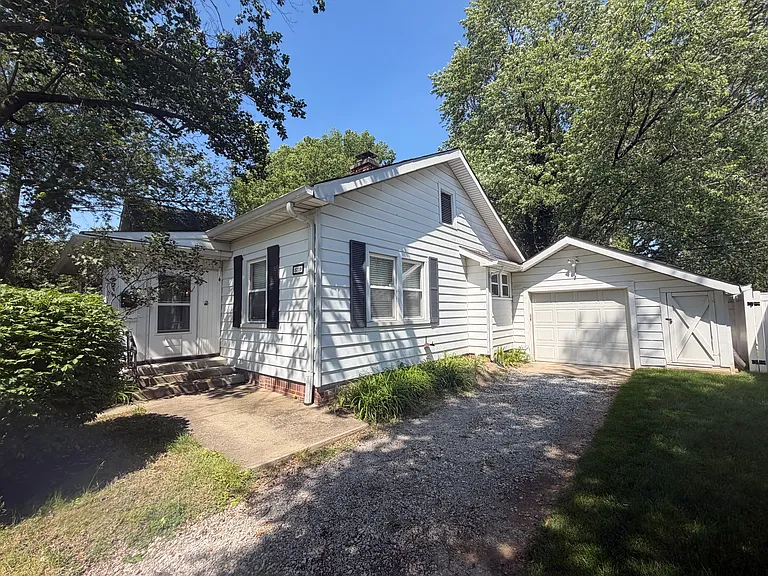 5219 Carrollton Ave — Photo 2