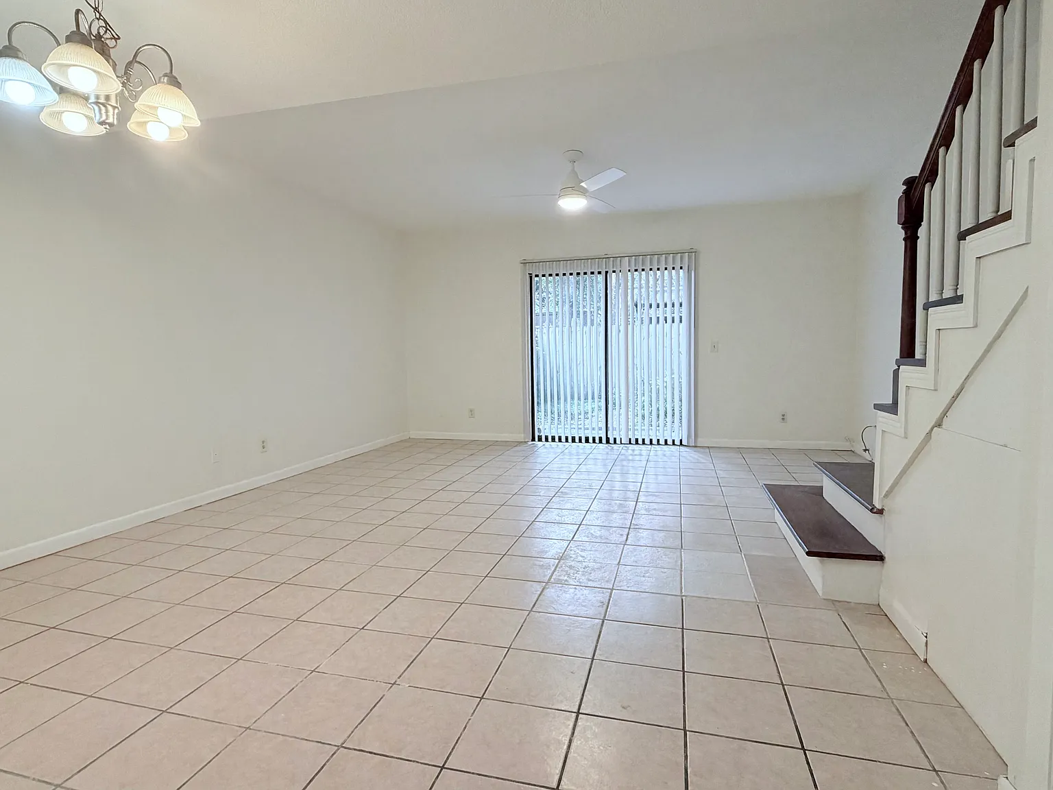 2 bed, 2.5 bath, 1206 sqft, $1,700 — Photo 3