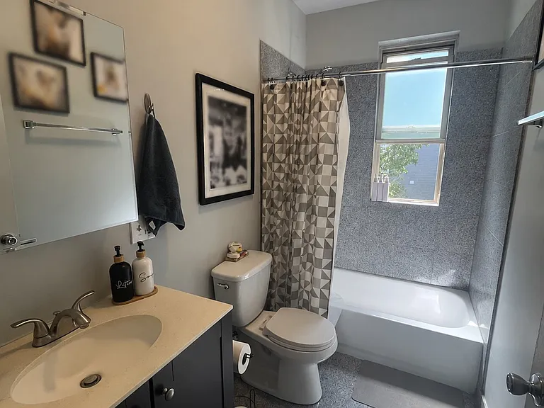 3435 W McLean Ave #2F — Photo 16