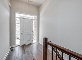 9954 W 87th Ter, Overland Park, KS 66212