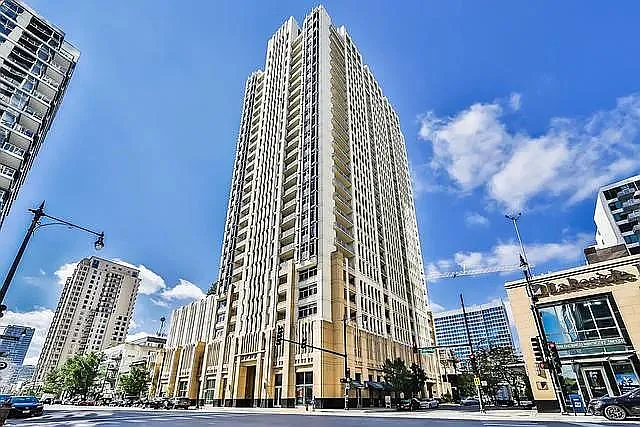 1400 S Michigan Ave #2109