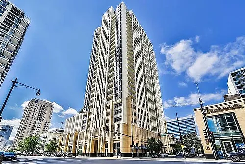 1400 S Michigan Ave Photo 1