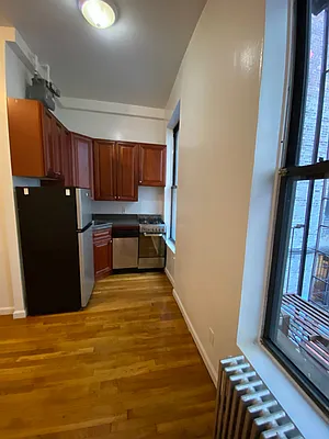 Rented by Peter R. Hungerford, LREB | media 3