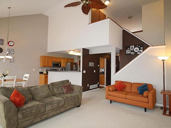 4th image of 649 Creekpark Ct
