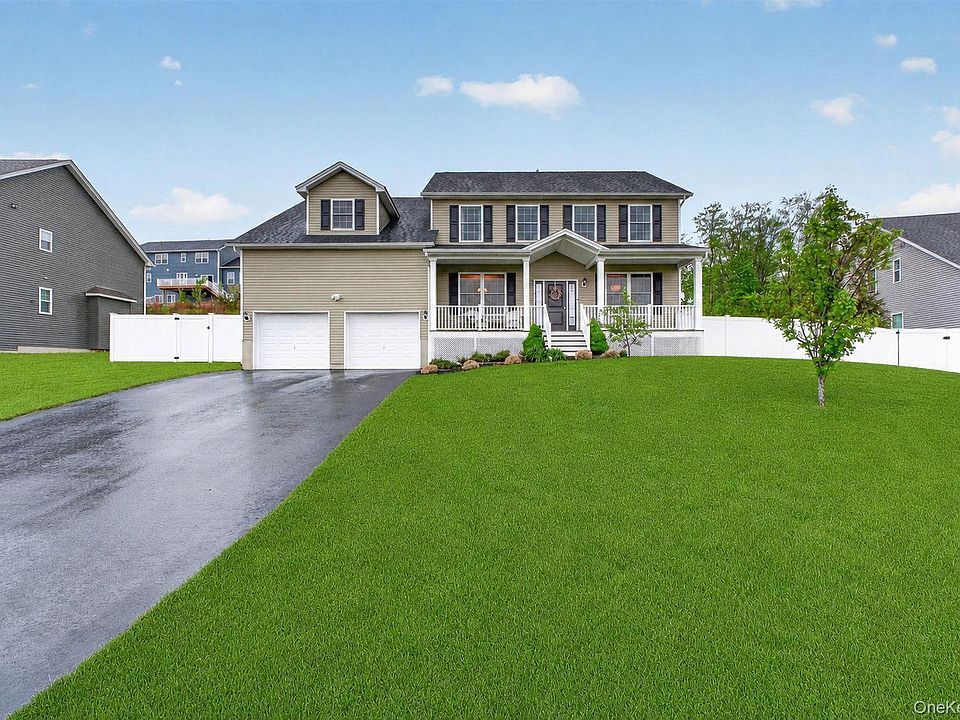 1st image of 153 Stratford Drive