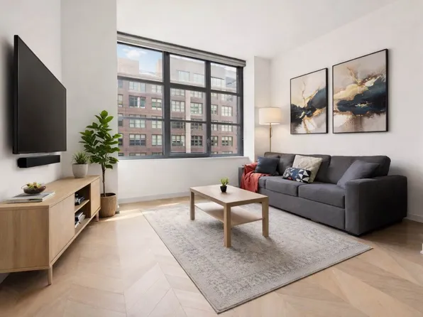 180 Front St, Brooklyn, NY