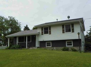 4 Addison Rd, Fishkill, NY 12524