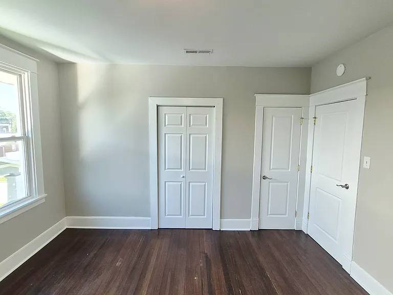 2113 Barton Ave — Photo 38