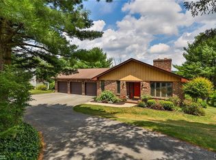 4817 Welby Dr N, Schnecksville, PA 18078