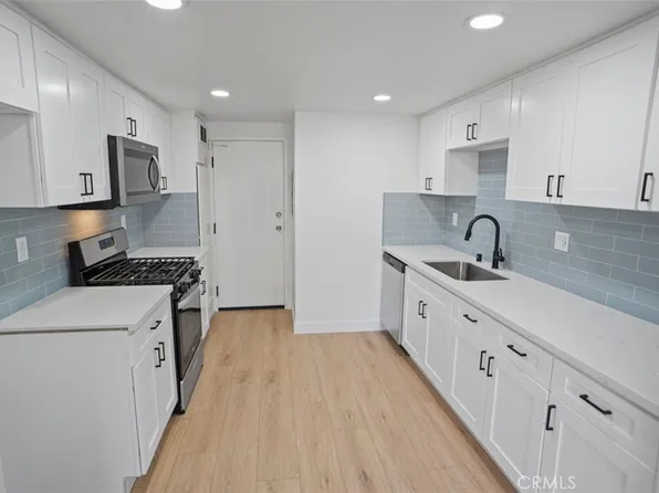 8601 Sunland Blvd Unit 3, Sun Valley, CA 91352