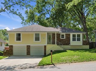4908 S Shrank Dr, Independence, MO 64055