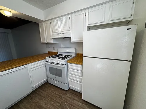 Floor plan 1571 - Unit B, 13309 Fruit Ave NE