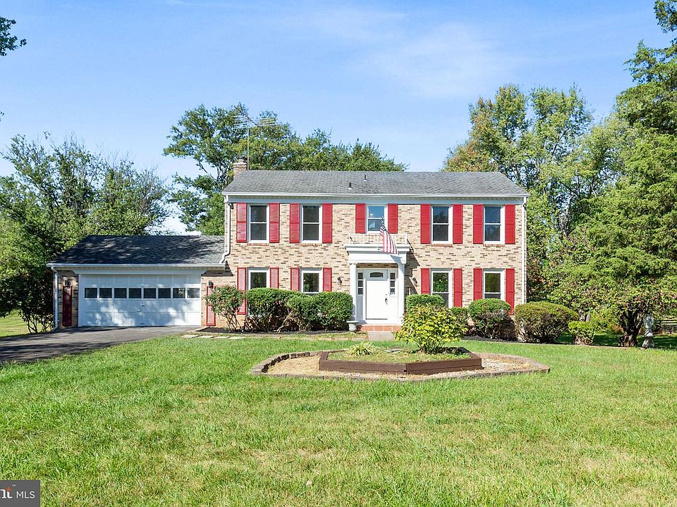 1st image of 5758 Benford Dr