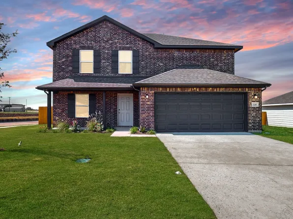 128 Cooper Dr, Cleburne, TX 76031