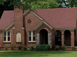 700 S Broad St, Clinton, SC 29325