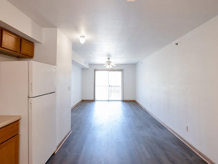Pinnacle Heights Apartments — Photo 17