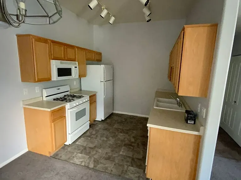 3541 Desert Cliff St #103 — Photo 9