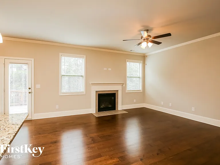 2025 Sorrento Ct — Photo 3