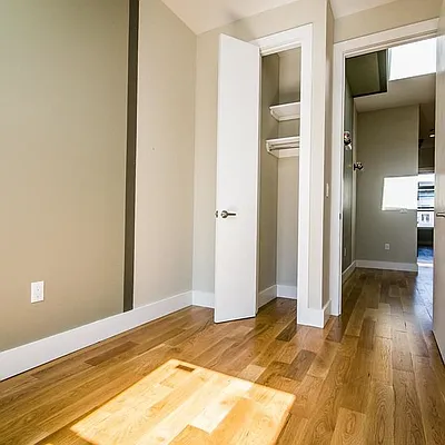 Rented by Nooklyn NYC LLC | media 8